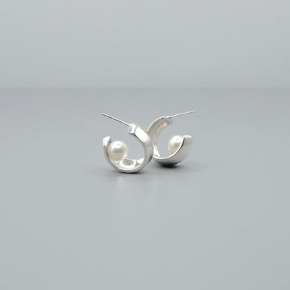 The Lune Silver Earrings
