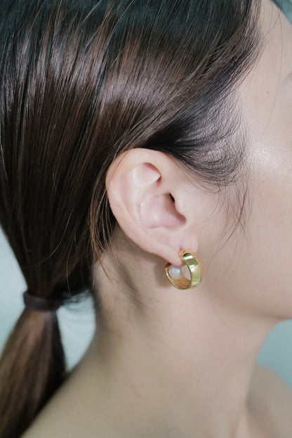 The Lune Gold Vermeil Earrings
